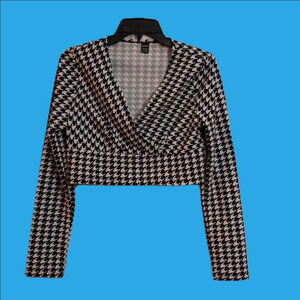 Shein Crop Top Long Sleeve XLG BLACK WHITE V NECK